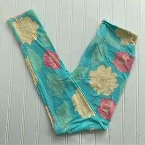 NWT LulaRoe OS Leggings blue floral big flowers Women’s One Size New LLR NEW